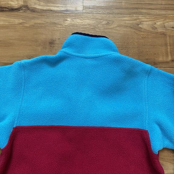 Patagonia Girl’s 10 M Synchilla Pullover T-Snap Fleece Blue Red Outdoor Hike Ski - Picture 8 of 16